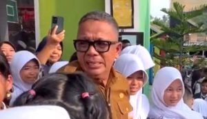 Viral! Gegara Tegur Anak Pejabat, Tangis Siswa Usai Kepsek SMPN 1 Prabumulih Dicopot