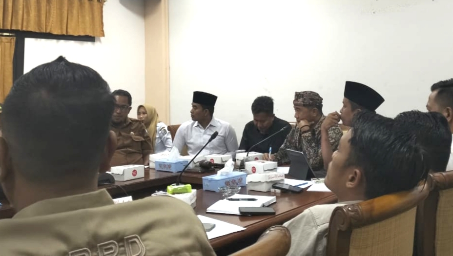 Waduh! Rekrutmen PPPK Paruh Waktu di Sampang Disorot, Plt Kadinkes Terancam Dilaporkan